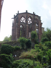 resterne fra en nedbrændt kirke i Bacharach